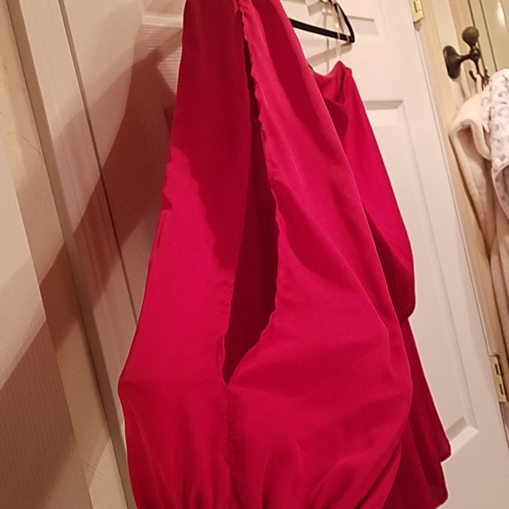 Bisou Bisou red satin party top sz M - Picture 4 of 4